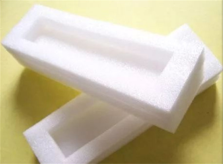 甲盾(dun)材料向你(ni)講解西安(ān)珍珠棉的(de)特點與作(zuo)用有哪些(xiē)？